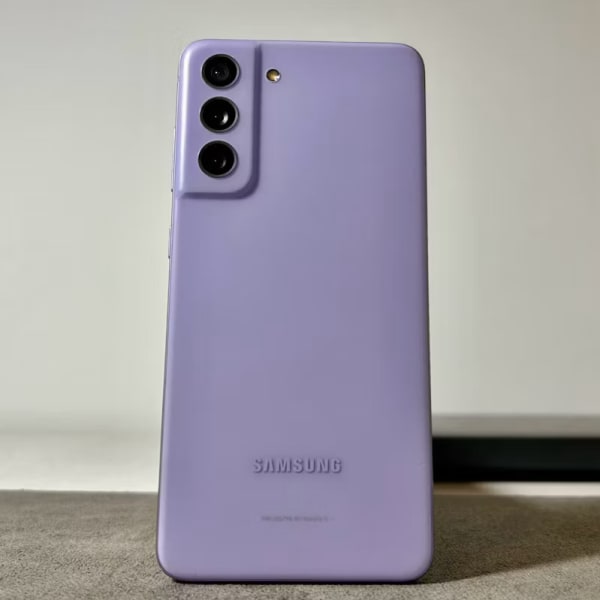 SAMSUNG S21 FE 8/256 GB Resmi