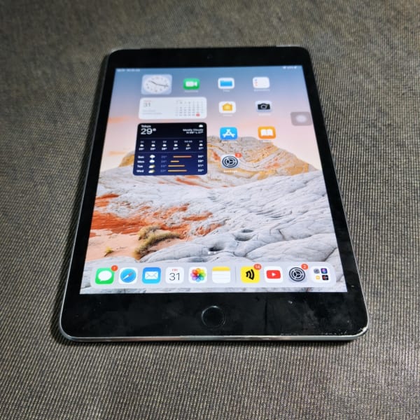 iPad mini 4 64GB WIFI CELL