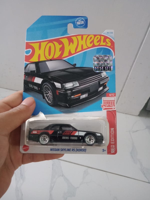 Hot Wheels Nissan Skyline R30 special Red Edition