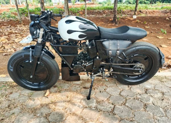 Motor Caferacer, Bratcafe basic Yamaha Byson
