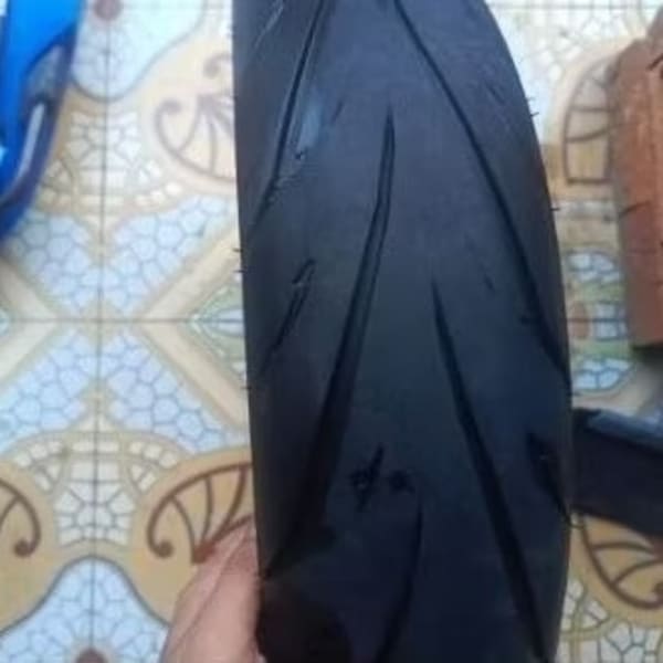 ban belakang byson karbu
