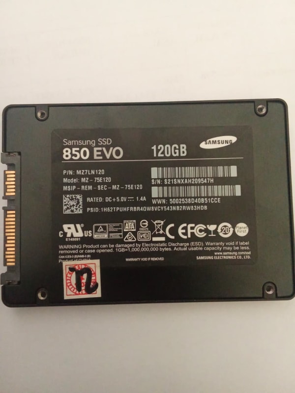 Samsung SSD 850 EVO 120GB, model MZ-75E120.