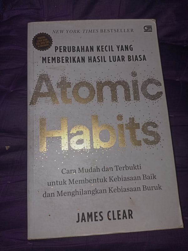 Buku Atomic Habits
