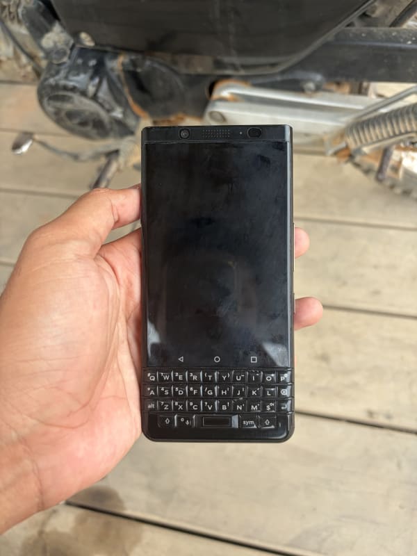 Blackberry Keyone