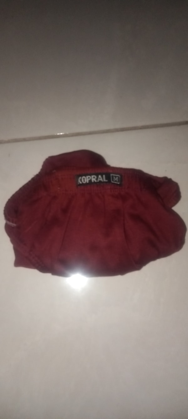 Sempak kopral bekas