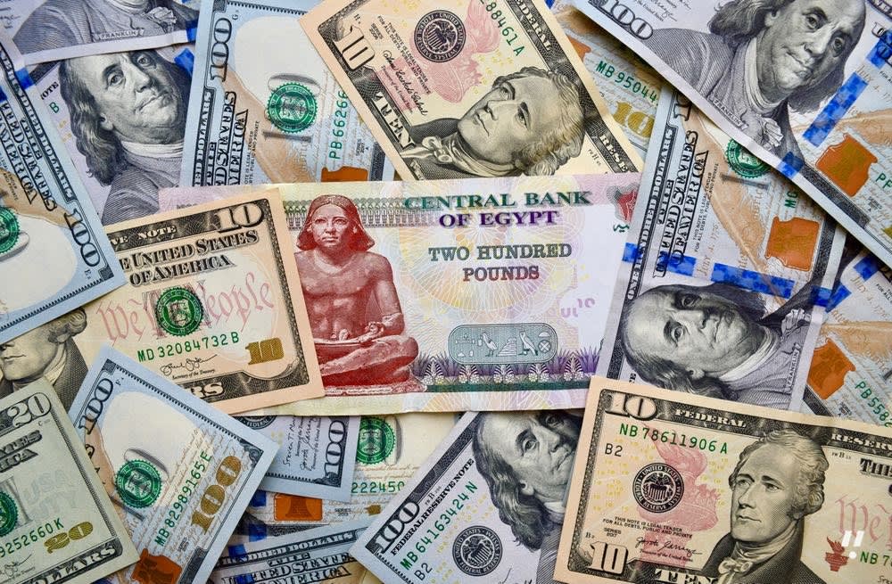 Egyptian Pound Weakens as the Dollar Moves Above EGP 52