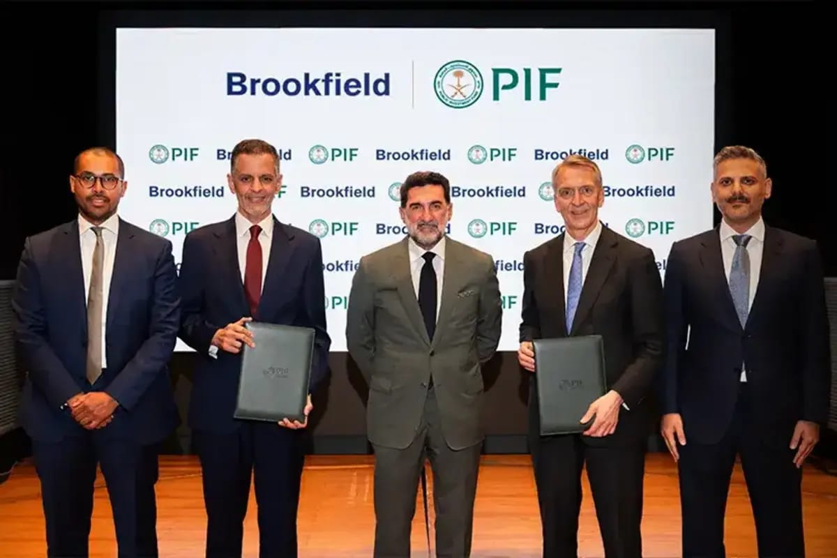 Brookfield Closes First $2 Billion Middle East Fund With PIF as Anchor