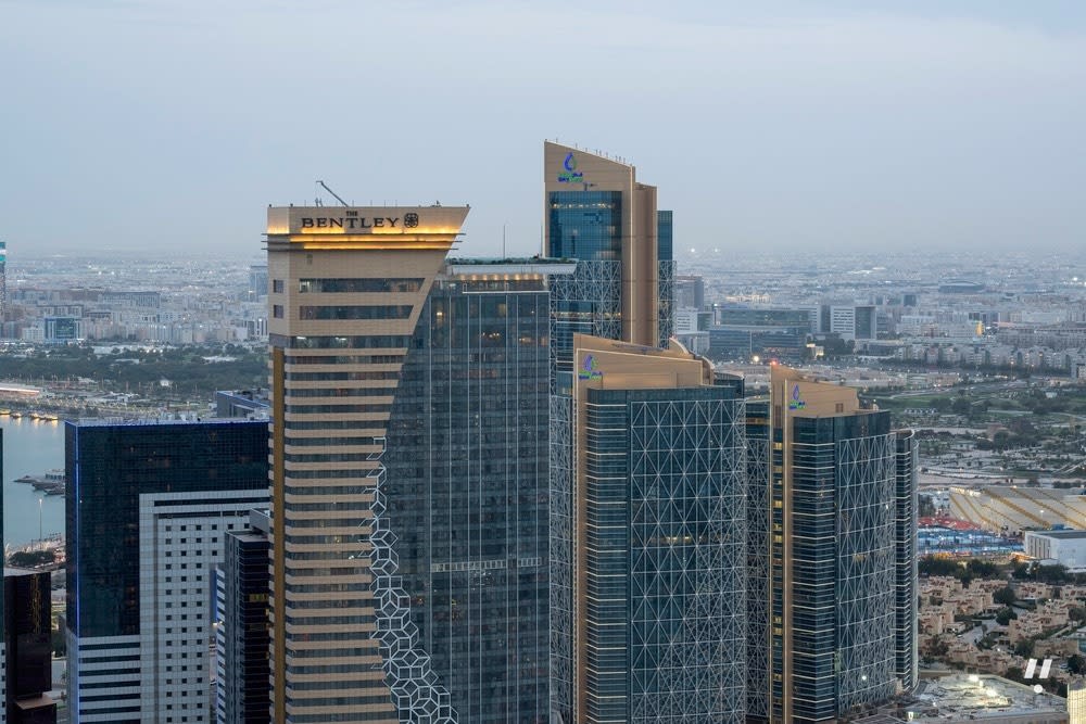 QatarEnergy Extends Force Majeure on Edison LNG to End-December