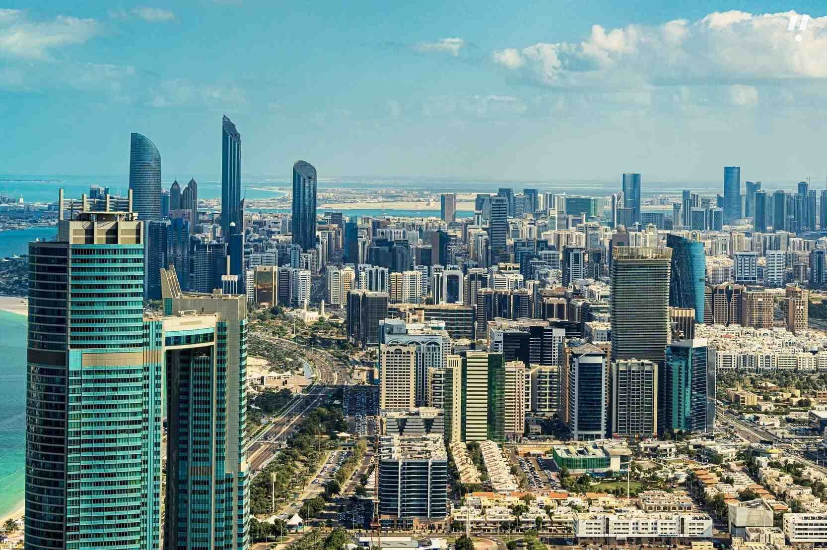 Fitch Affirms Abu Dhabi at 'AA' and Forecasts 15.1% Growth for 2027