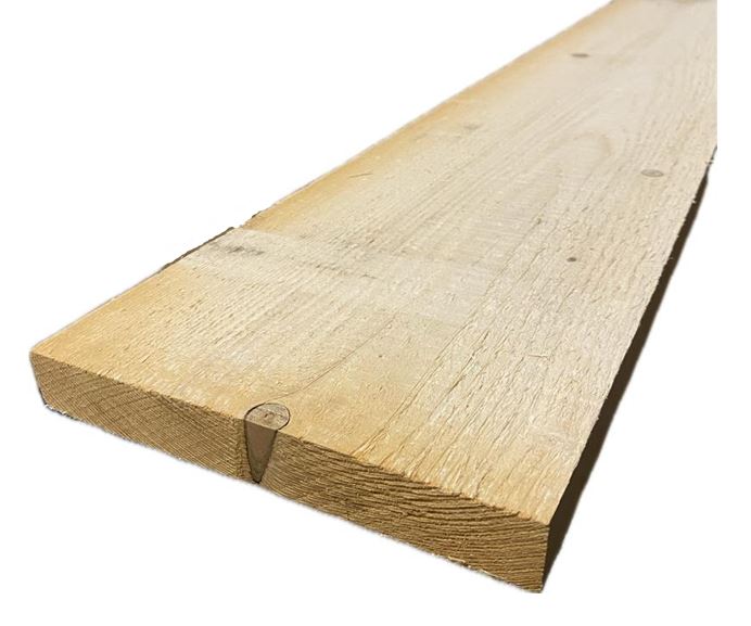 Le bois d'épicéa est un bois résineux léger, tendre et clair, doté d'une bonne capacité de charge et d'une bonne élasticité, facile à travailler, mais qui ne résiste que partiellement aux intempéries et nécessite une protection à l'extérieur. C'est un bois important pour la construction, la fabrication d'instruments de musique (bois de résonance) et la matière première principale de l'industrie papetière.
