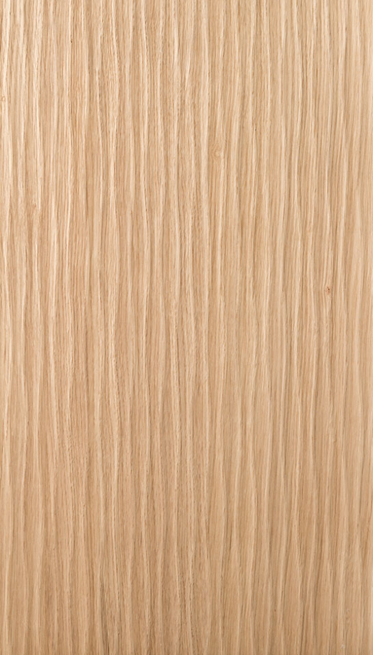 Les panneaux plaqués, qu'ils soient à âme agglomérée ou MDF, offrent l'aspect du bois véritable à moindre coût, mais se distinguent par leurs propriétés physiques et leurs domaines d'application idéaux. Les panneaux agglomérés sont plus légers et moins chers, tandis que les panneaux MDF (panneaux de fibres à densité moyenne) sont plus denses, plus stables et plus homogènes.