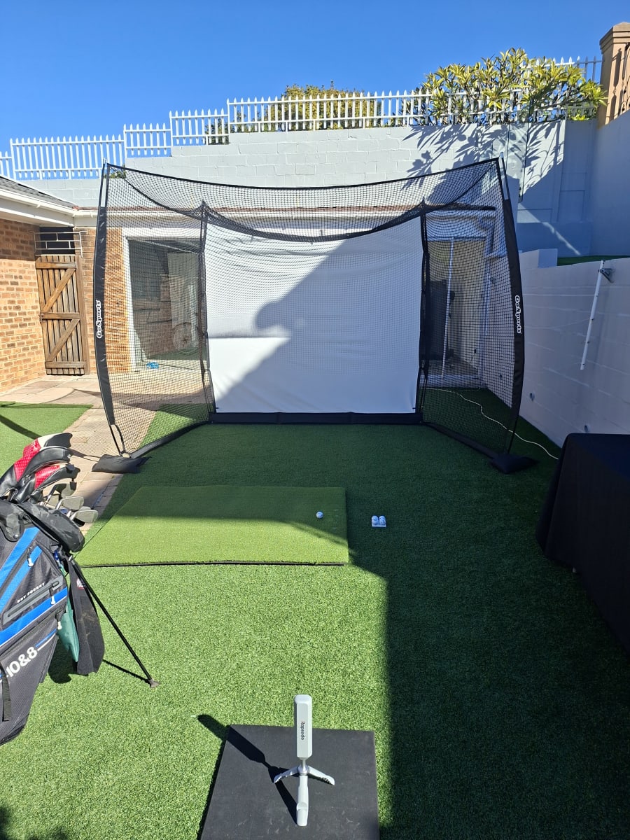 Sim2U mobile golf simulator setup 13