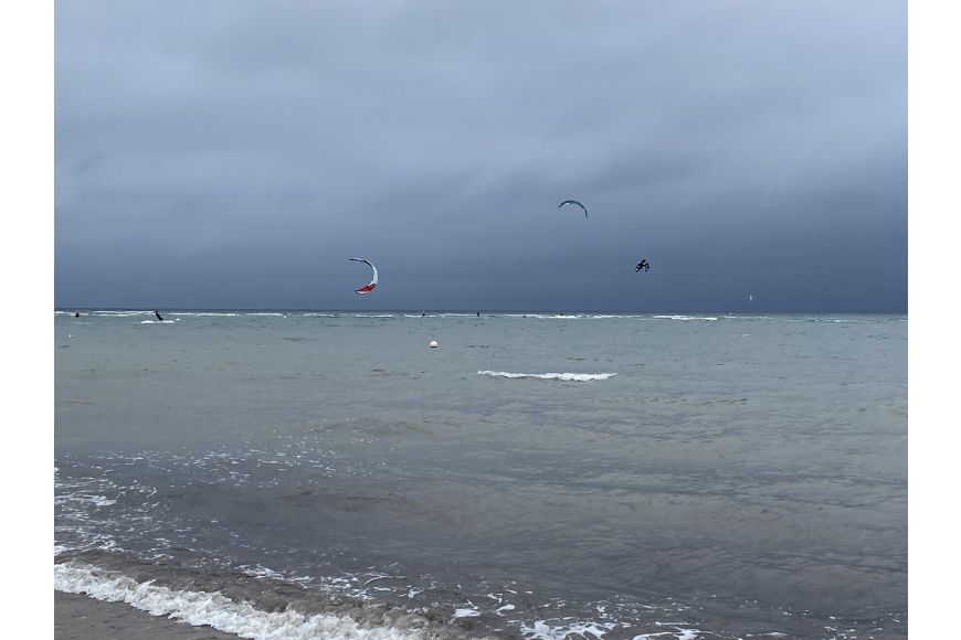 Pelzer Haken: Kitesurf- und Windsurf Spot