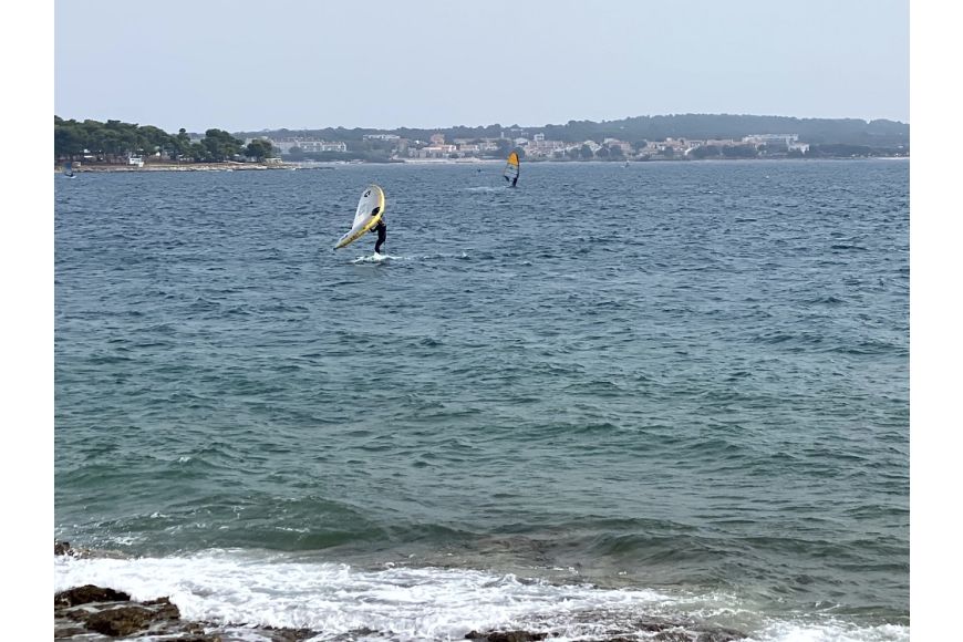 Istrien Premantura: Kitesurf-. Foil- und Windsurf Spot