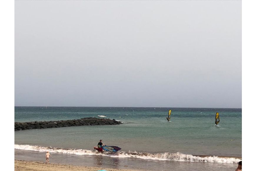 Lanzarote (Playa las Cucharas): Windsurfspot