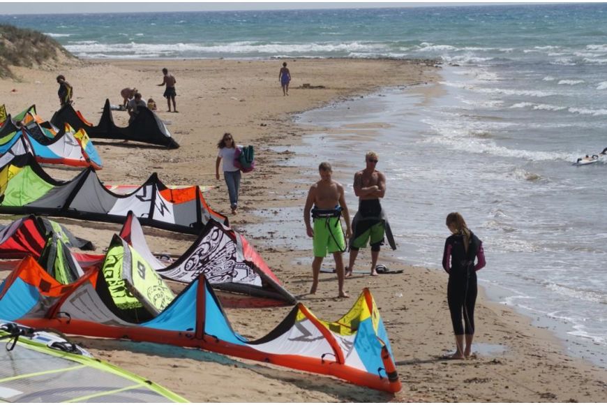 Sizilien (Puzziteddu): Kitesurf- und Windsurf Spot