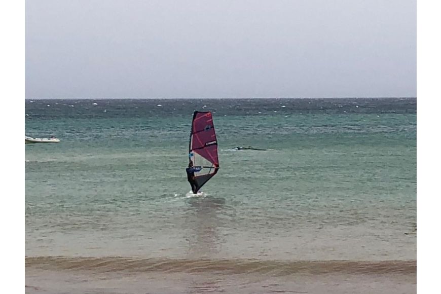 Lanzarote (Playa las Cucharas): Windsurfspot