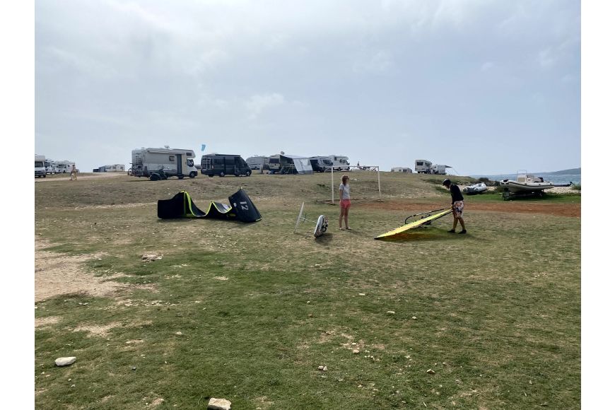 Istrien Premantura: Kitesurf-. Foil- und Windsurf Spot