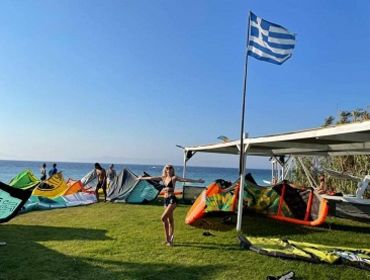 Rhodos Ialysos Rainbow Bar: Kitesurf- und Windsurf Spot