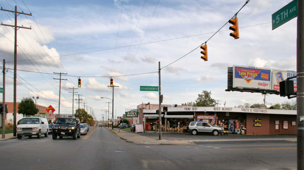 W 12th St @ Pittsburgh Ave