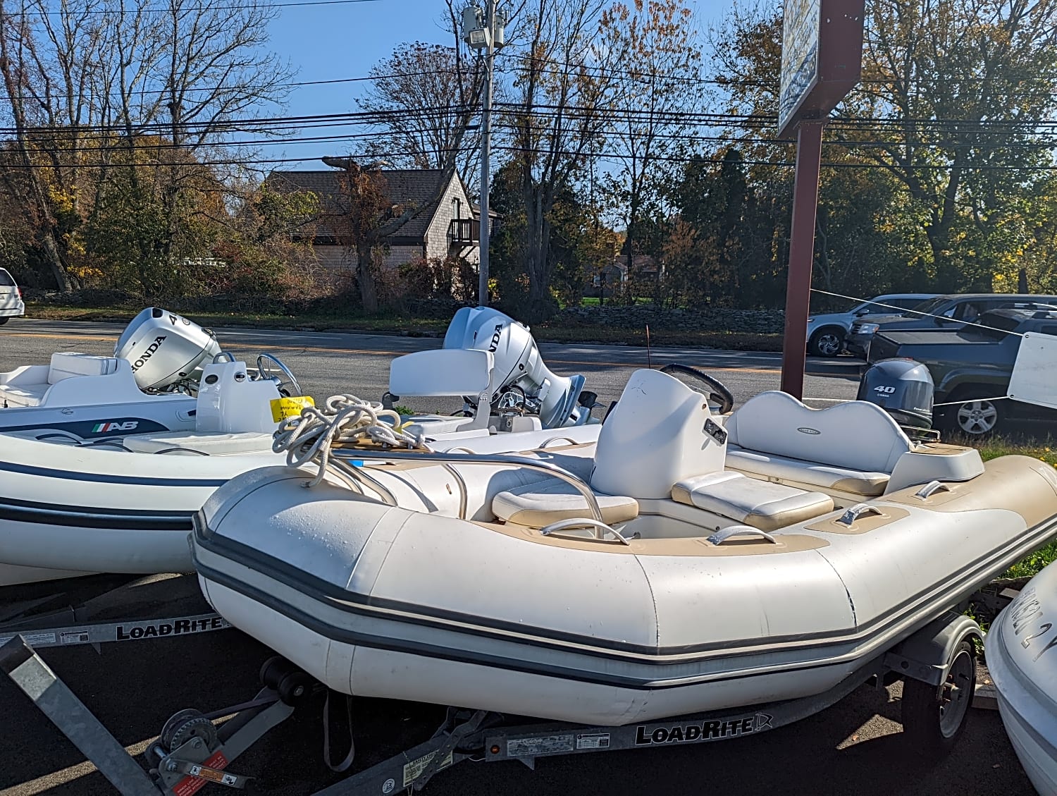 2015 Zodiac Yachtline 380DL/Yamaha 40HP LOW HOURS