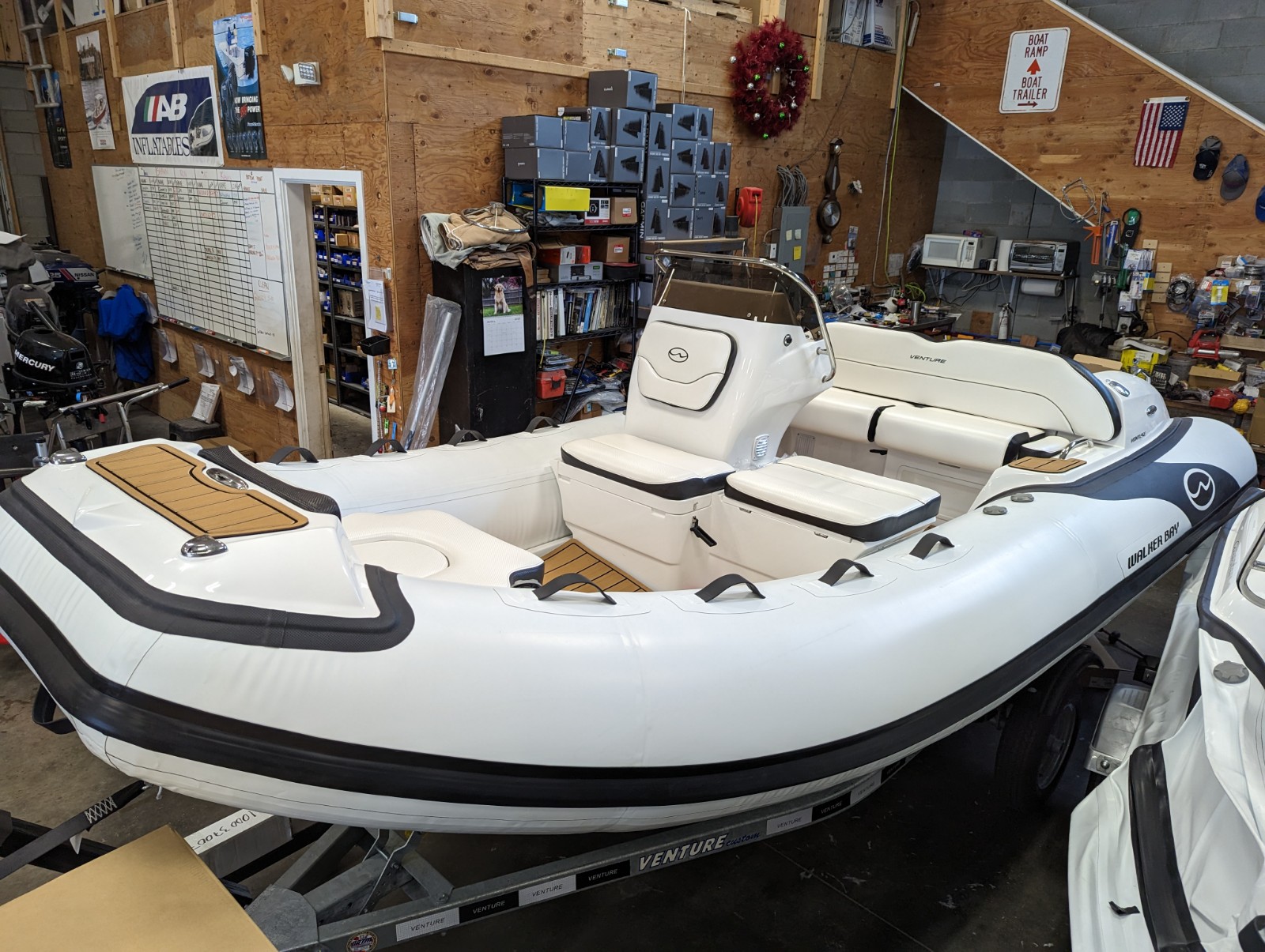 Walker Bay Venture 16