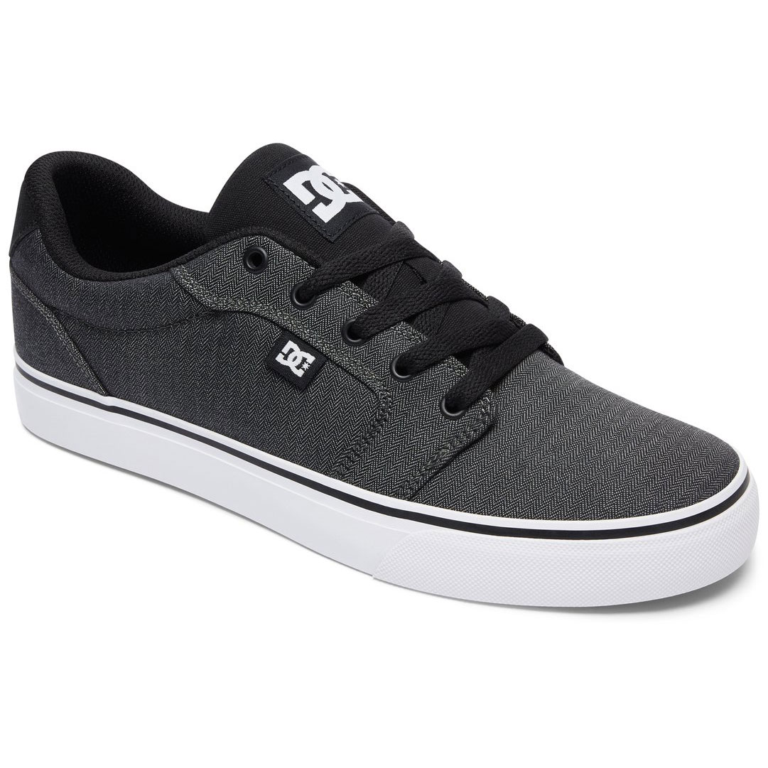 gray dc shoes