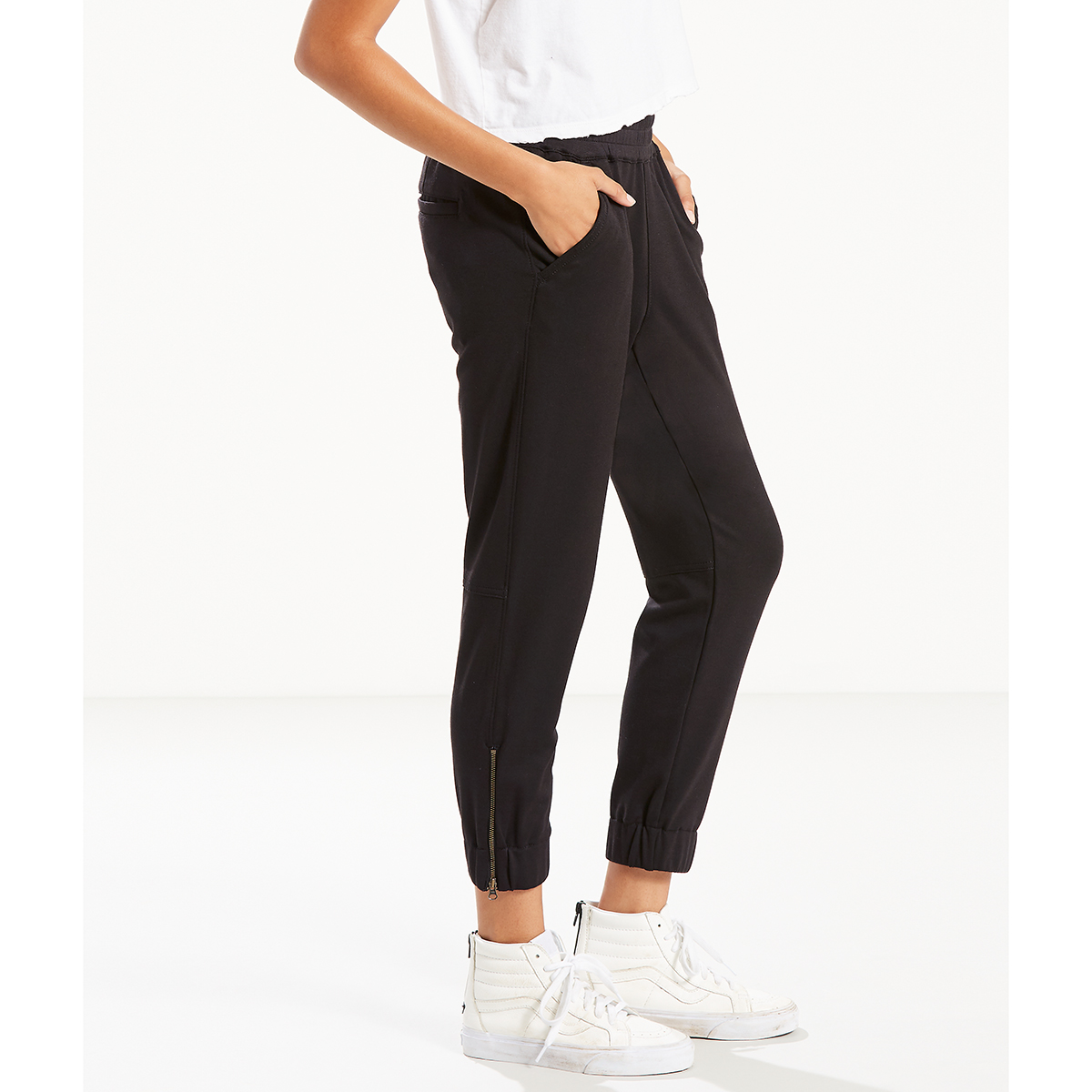 levi's jet set tapered pants