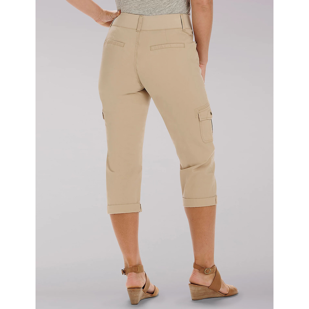 LEE Women's Flex-to-Go Relaxed Fit Cargo Capri - Bob's Stores