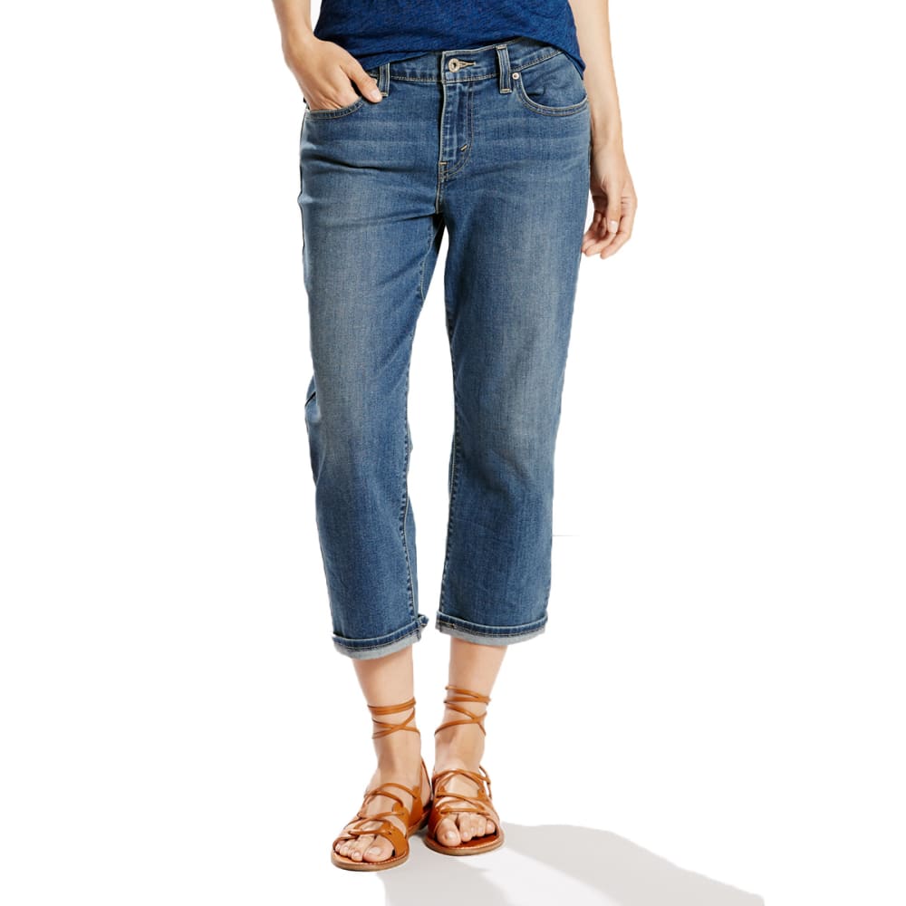 levi's classic capris