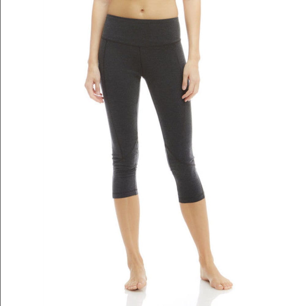 MARIKA Women's Carrie Ultimate Slimming Capri Leggings S