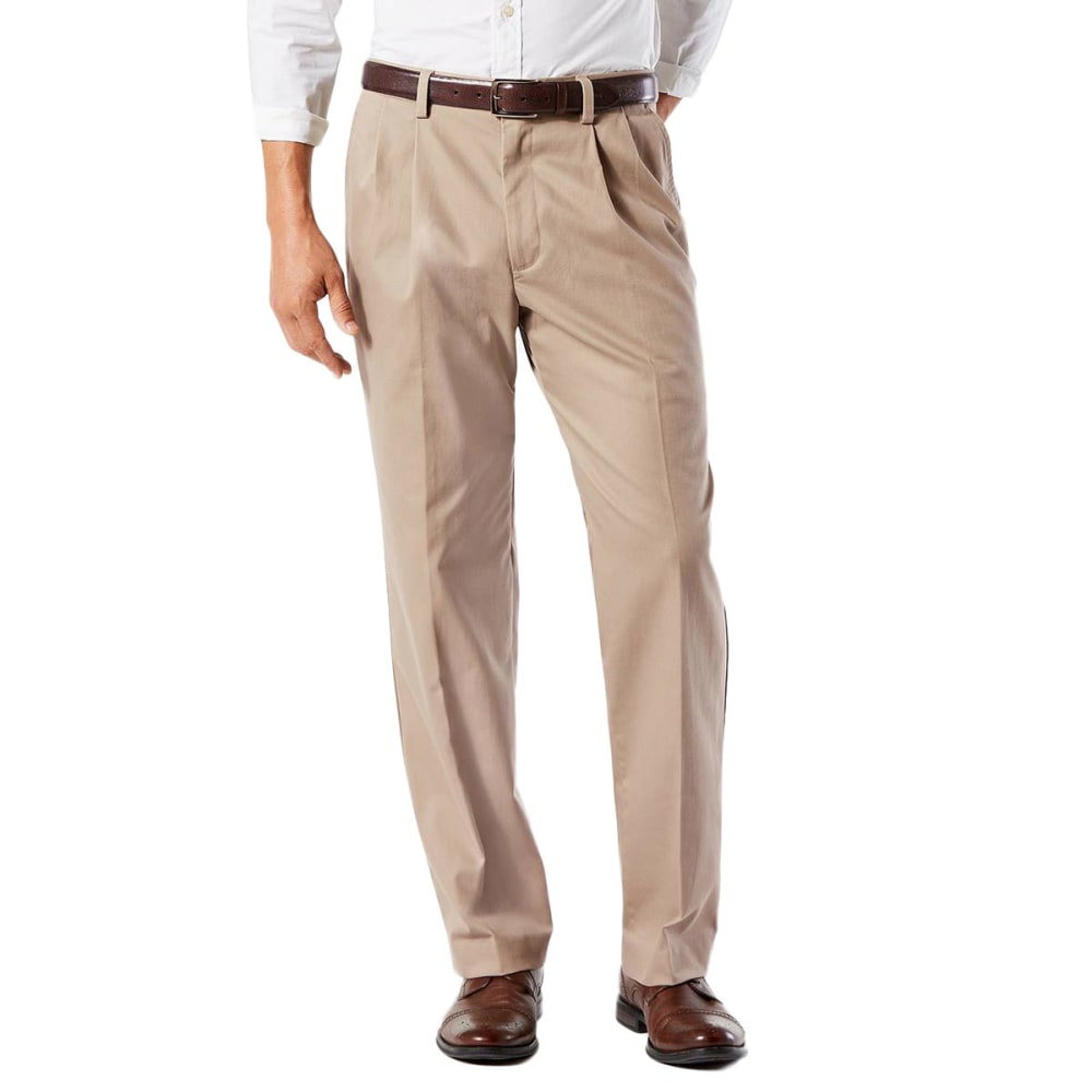 DOCKERS Men's Classic Fit Easy Khaki Pleated Pants 30/32