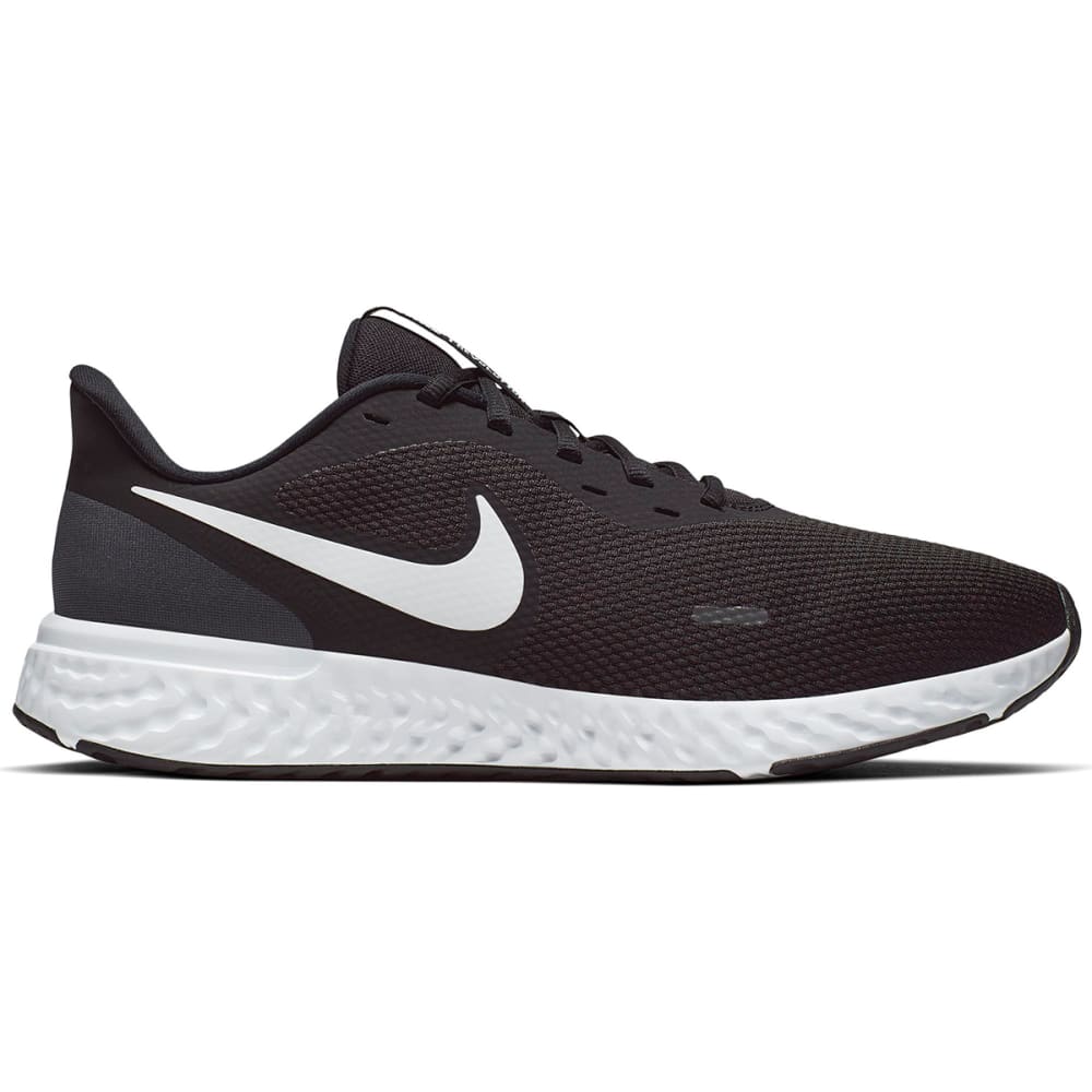 NIKE Men's Revolution 5 Running Shoes, Wide 7.5