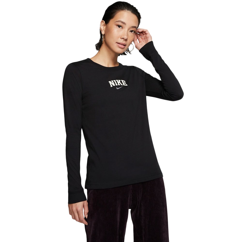 NIKE Women's Varsity Crew Neck Long-Sleeve Tee S