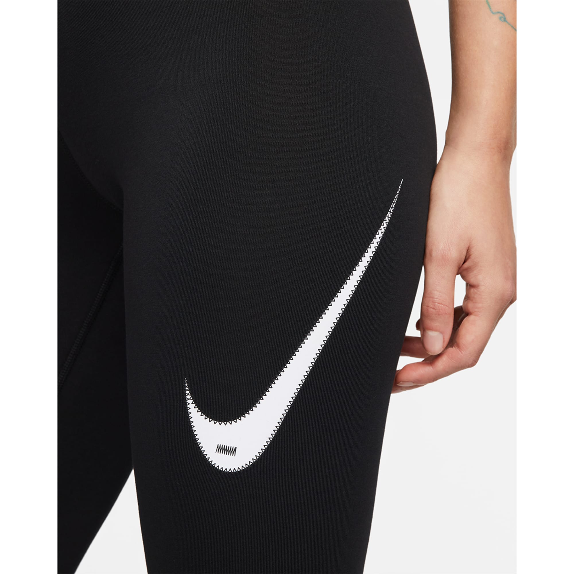 Nike Sportswear Swoosh Women's High-Waisted Leggings. Nike BE