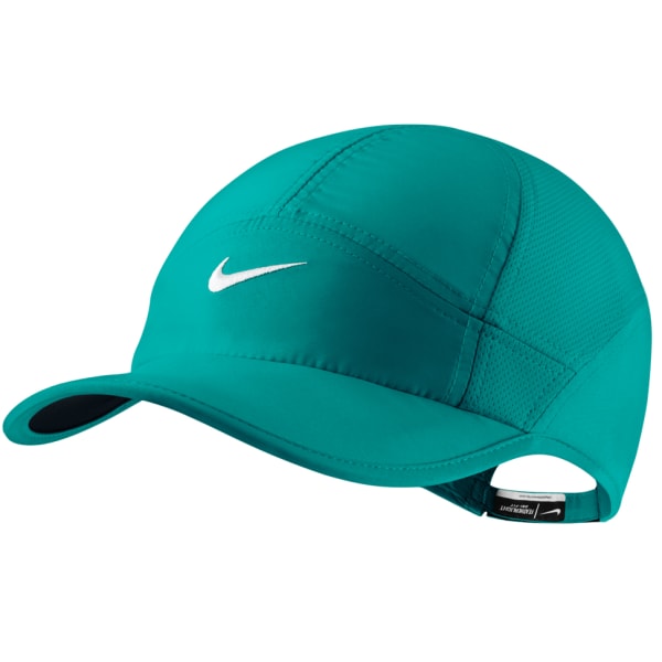 NIKE Women's NikeCourt AeroBill Featherlight Tennis Cap