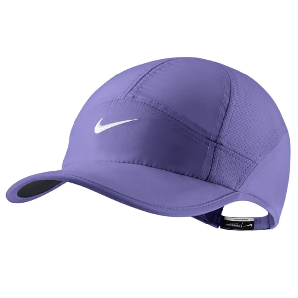 NIKE Women's NikeCourt AeroBill Featherlight Tennis Cap