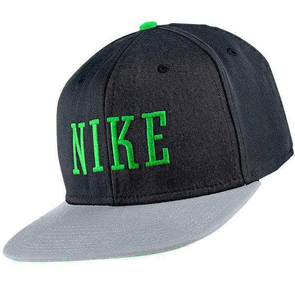 NIKE SB Graphic Snapback Hat