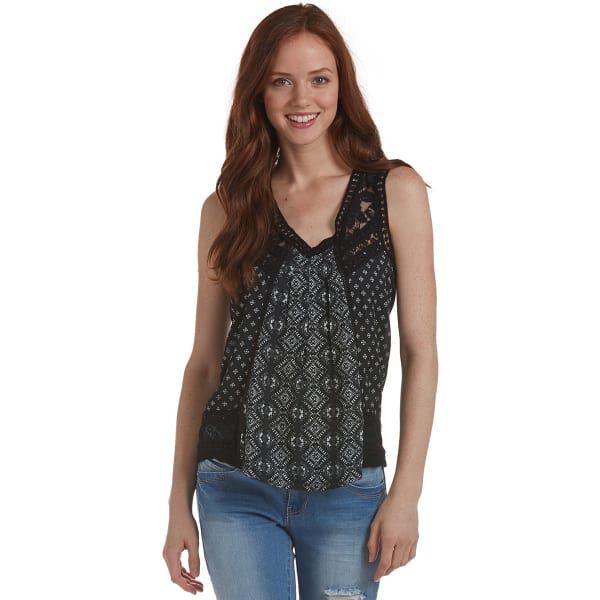 TAYLOR & SAGE Junior's Boho Medallion Printed Top