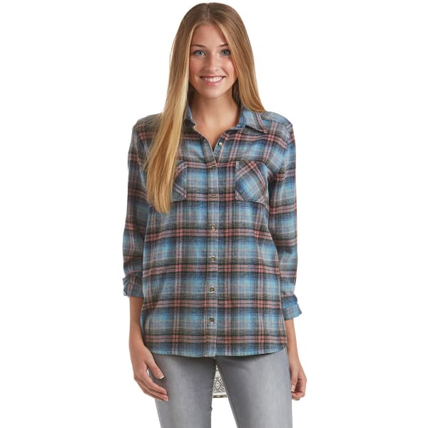 TAYLOR & SAGE Juniors' Plaid Button Down with Printed Back