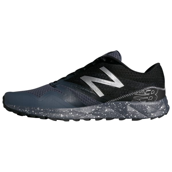 NEW BALANCE Men's 690v1 Trail Running Shoes
