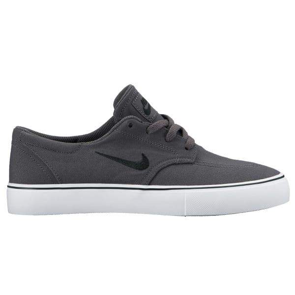 NIKE SB Boys' Clutch Skate Shoes