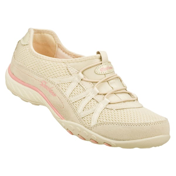 SKECHERS Women's Relaxed Fit Breathe Easy Relaxation Shoes