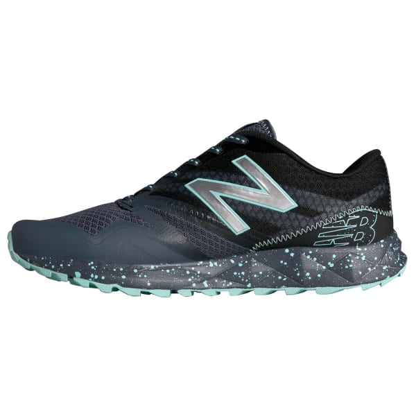 NEW BALANCE Women's 690V1