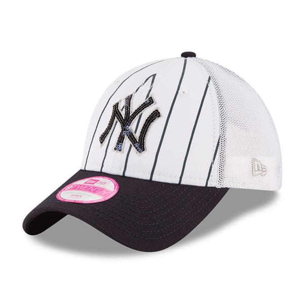 NEW YORK YANKEES Women's Truck Lust Pinstripe Adjustable Cap