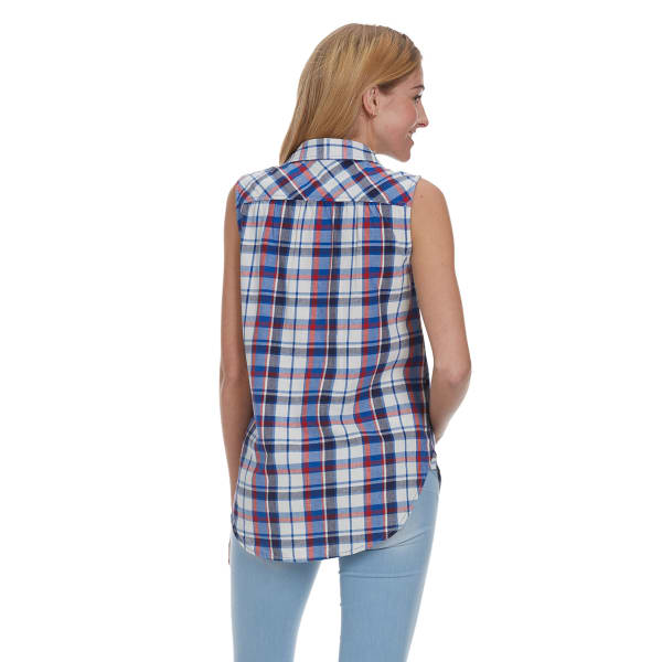 VANILLA STAR Juniors' Plaid Sleeveless Button Down Shirt