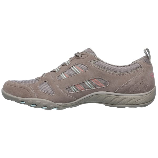 SKECHERS Women's Relaxed Fit: Breathe Easy -  Good Luck Sneakers