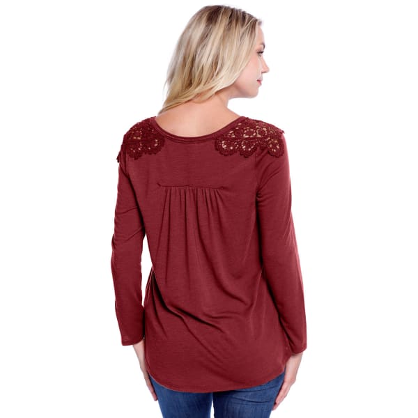 TAYLOR & SAGE Juniors' Crochet Shoulder V-Neck Top