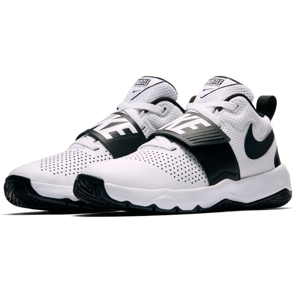 NIKE Boys' Team Hustle D8 Basketball Shoes