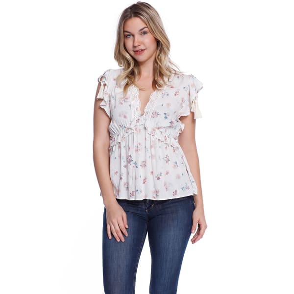 TAYLOR & SAGE Juniors' Short Sleeve Floral Flutter Top